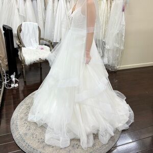 Brand New Stella York Wedding Gown + Veil